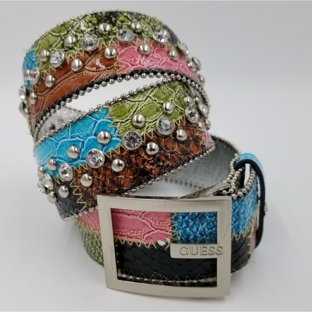 NWOT Guess ‘Calico Patchwork’ Rhinestone Studded Snakeskin Belt Small - Picture 2 of 16